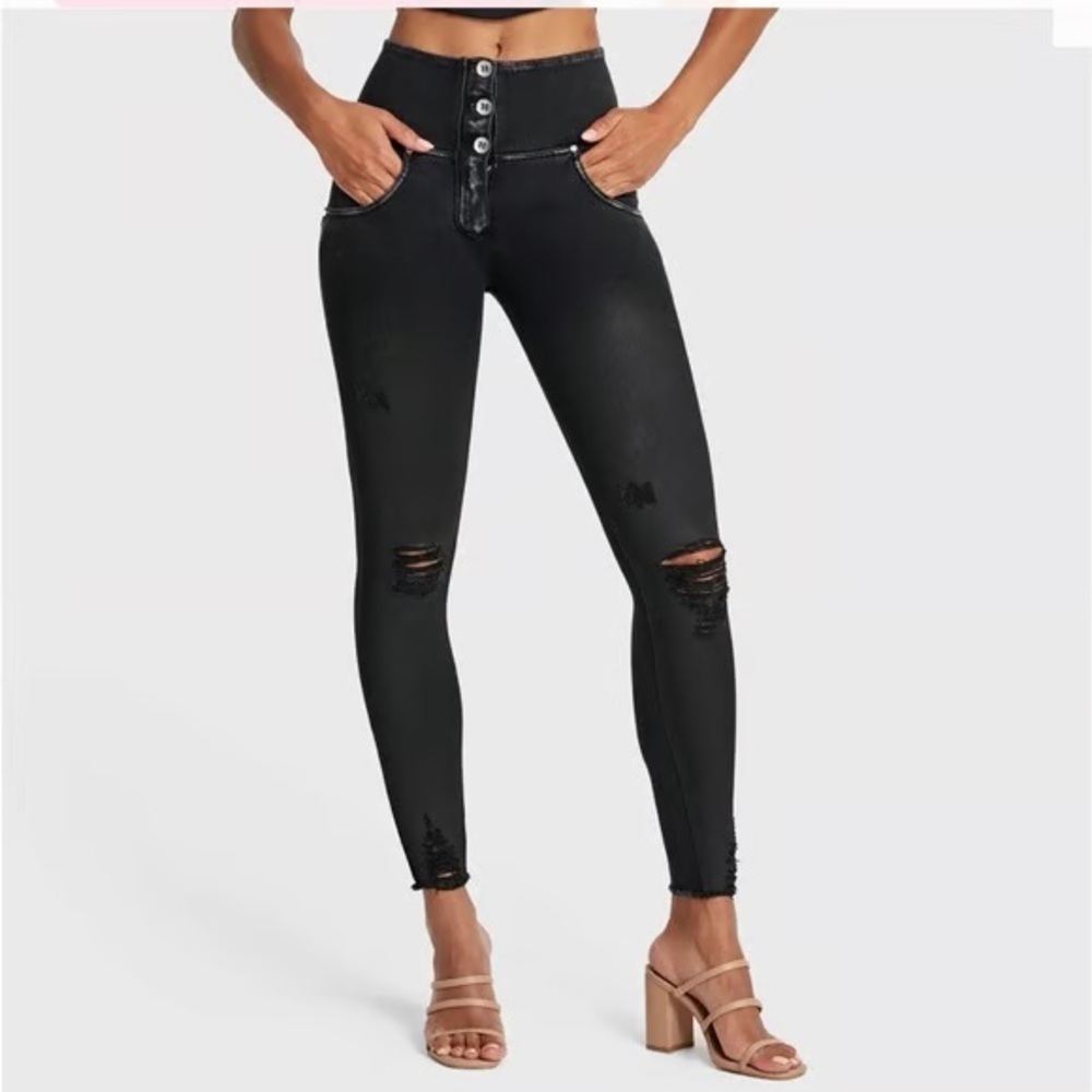 Freddy WR.UP High Waisted DistressedJeans in Black Coated Shuttle Woven Denim